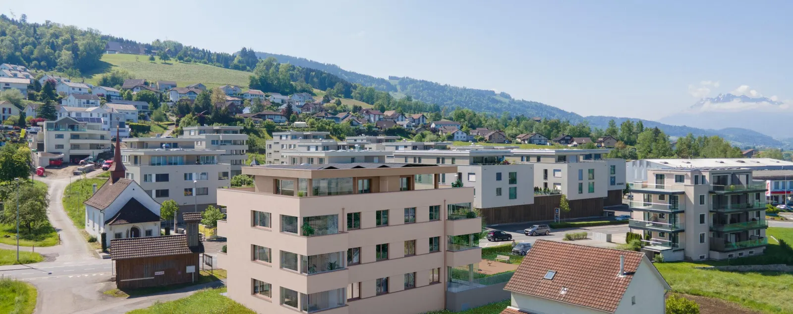 Mehrfamilienhaus Kantonsstrasse in Honau